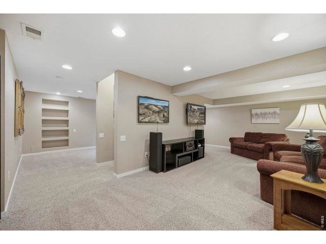 5314 Corbett Dr, Fort Collins, CO 80528