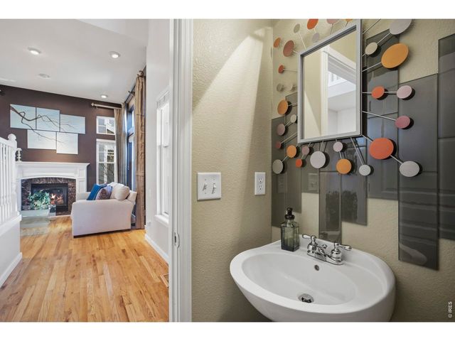 5314 Corbett Dr, Fort Collins, CO 80528