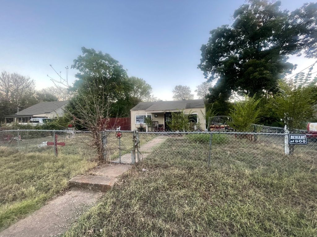 5916 Wall Avenue, Haltom City, TX 76117 — photo 2