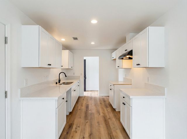 4573 N Woodson Avenue, Fresno, CA 93705