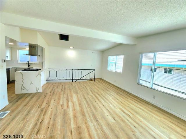 326 10th Place, Manhattan Beach, CA 90266