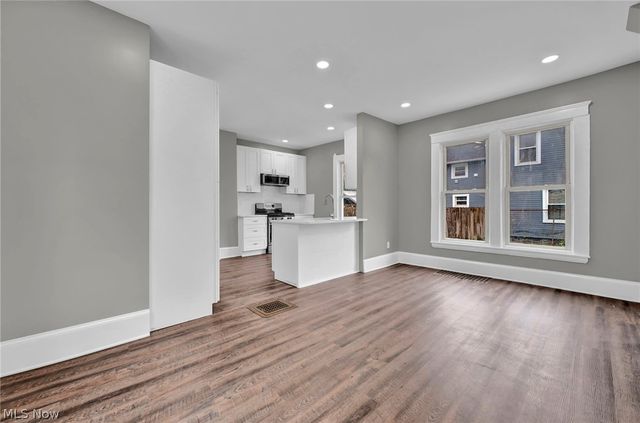 2221 E 97th Street, Cleveland, OH 44106