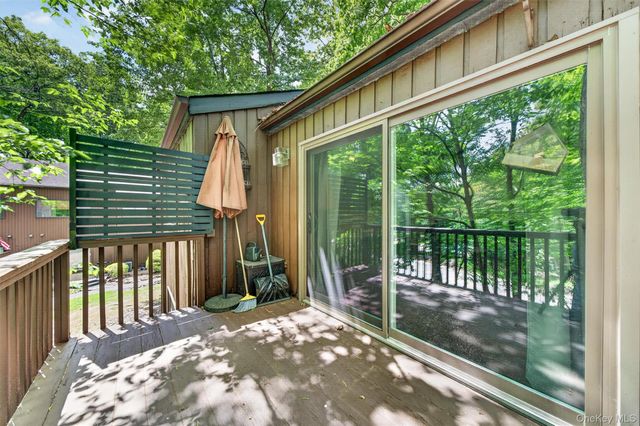 2 Acorn Court, Highland Mills, NY 10930