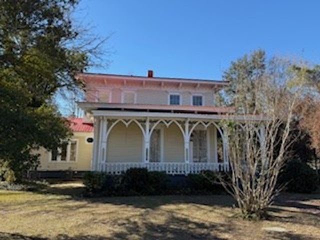 206 Rivers Avenue, Eufaula, AL 36027