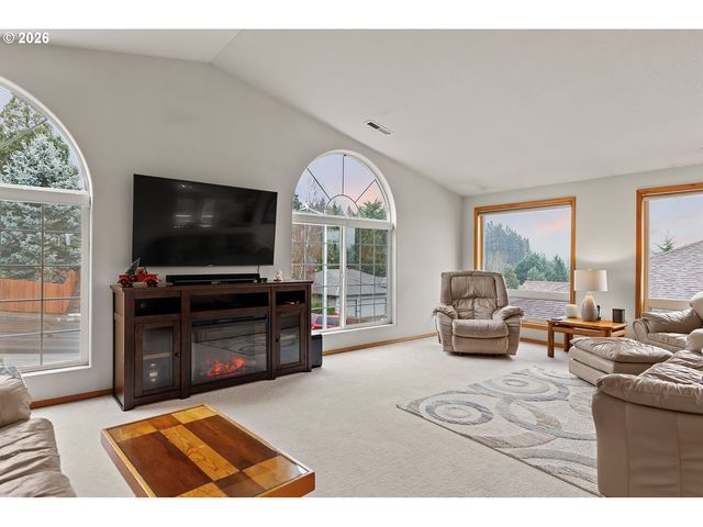 3103 Ne 143RD St, Vancouver, WA 98686