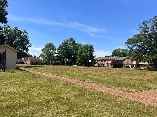 8207 Sawyer Brown Rd Apt E3, Nashville, TN 37221
