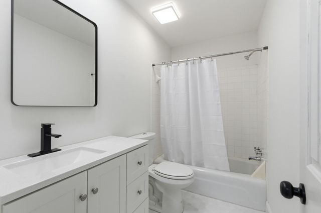 8207 Sawyer Brown Rd Apt E3, Nashville, TN 37221