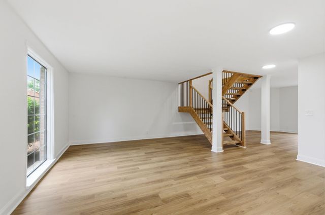 8207 Sawyer Brown Rd Apt E3, Nashville, TN 37221