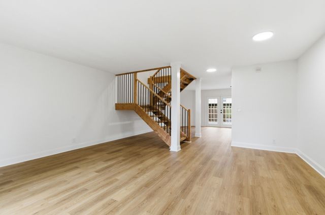 8207 Sawyer Brown Rd Apt E3, Nashville, TN 37221