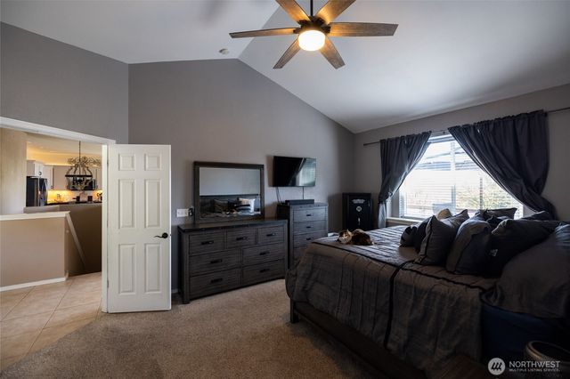 1895 SE Maple Drive, Chehalis, WA 98532