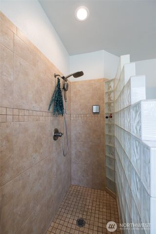 1895 SE Maple Drive, Chehalis, WA 98532