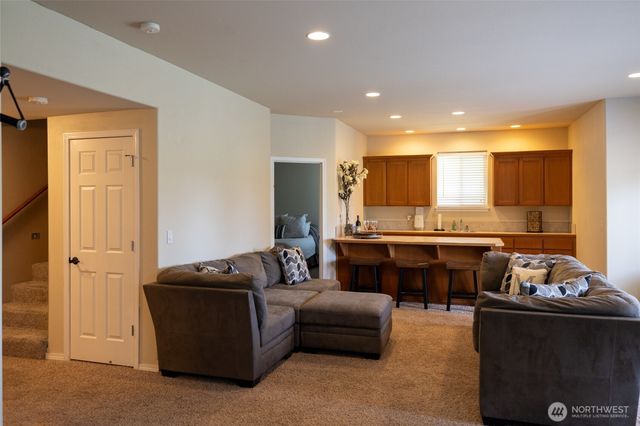 1895 SE Maple Drive, Chehalis, WA 98532