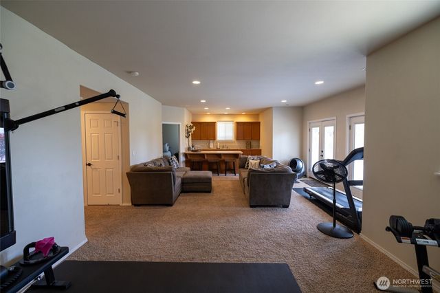 1895 SE Maple Drive, Chehalis, WA 98532