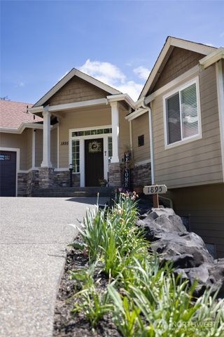 1895 SE Maple Drive, Chehalis, WA 98532