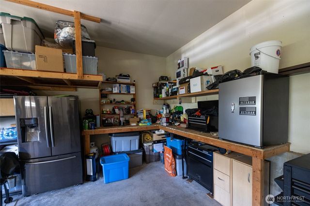 1895 SE Maple Drive, Chehalis, WA 98532