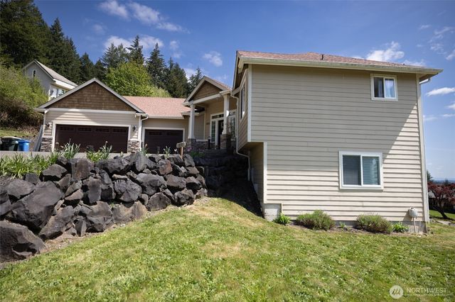 1895 SE Maple Drive, Chehalis, WA 98532