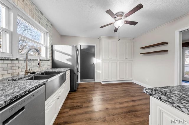 92 Plum Tree Drive, St Peters, MO 63376