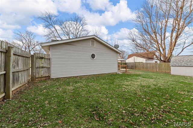 92 Plum Tree Drive, St Peters, MO 63376