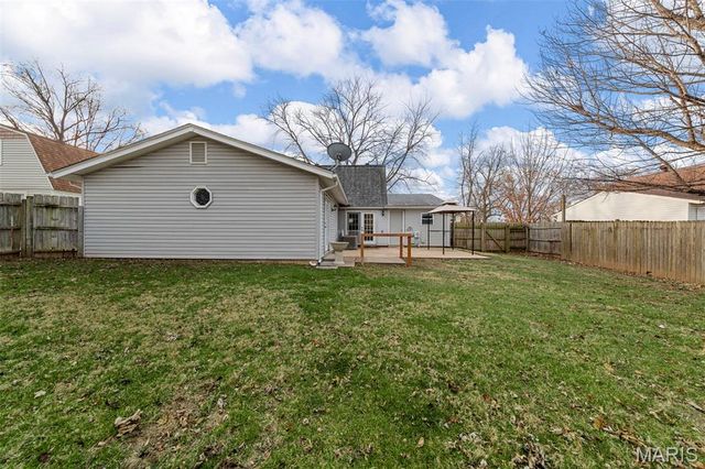 92 Plum Tree Drive, St Peters, MO 63376
