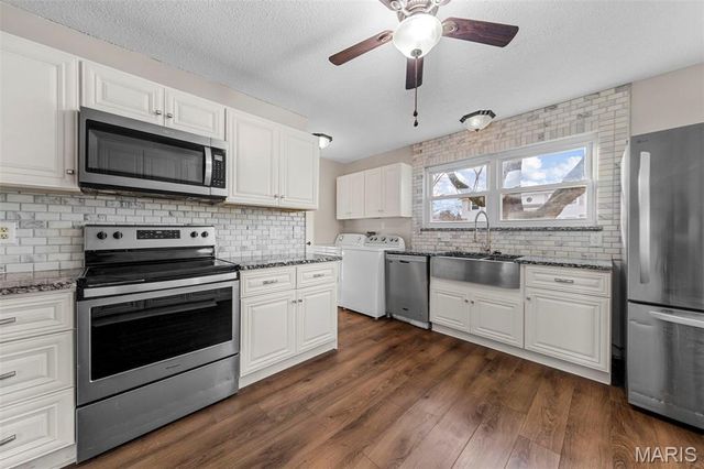 92 Plum Tree Drive, St Peters, MO 63376