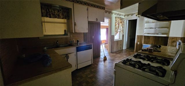 403 N Park Drive, Springhill, LA 71075