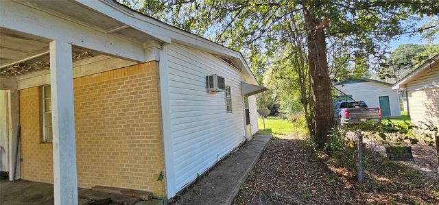 403 N Park Drive, Springhill, LA 71075