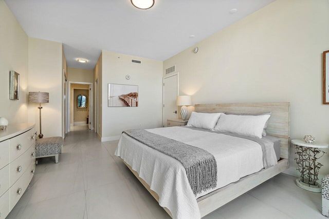 3100 N Ocean Drive H1602, Singer Island, FL 33404