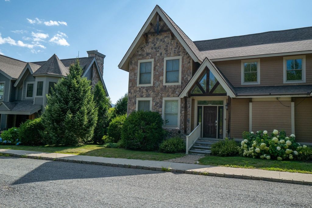 17A Boulder Ridge Drive A, Dover, VT 05356