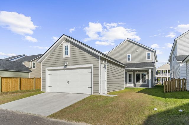 111 Battle Boat Boulevard, Summerville, SC 29485