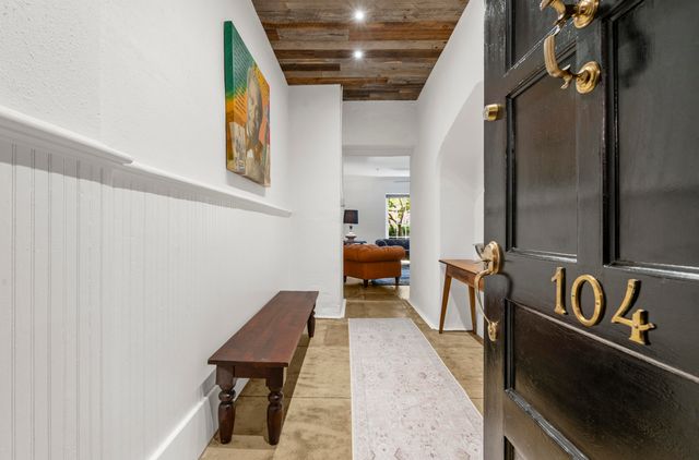 67 Legare Street 104, Charleston, SC 29401