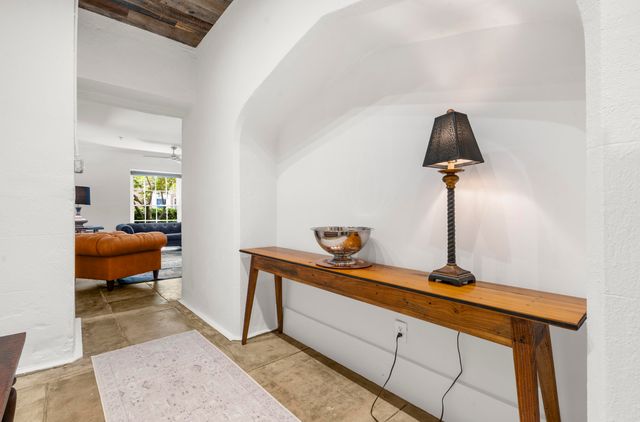 67 Legare Street 104, Charleston, SC 29401