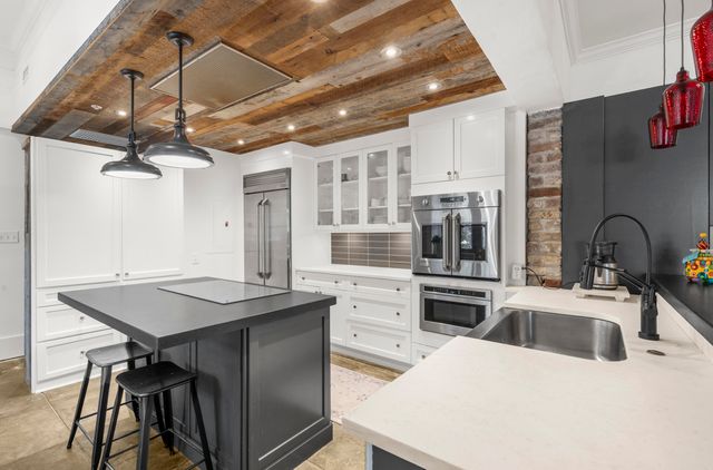 67 Legare Street 104, Charleston, SC 29401