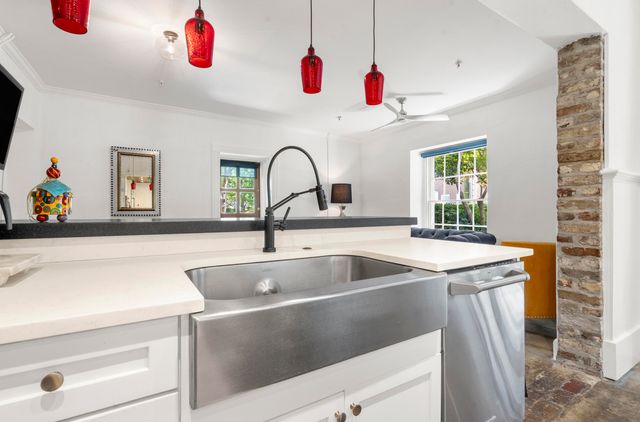 67 Legare Street 104, Charleston, SC 29401
