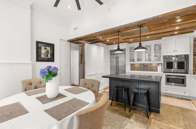 67 Legare Street 104, Charleston, SC 29401