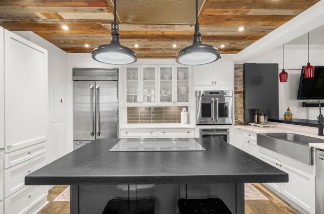 67 Legare Street 104, Charleston, SC 29401