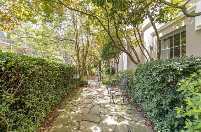 67 Legare Street 104, Charleston, SC 29401