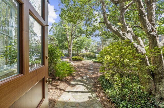 67 Legare Street 104, Charleston, SC 29401