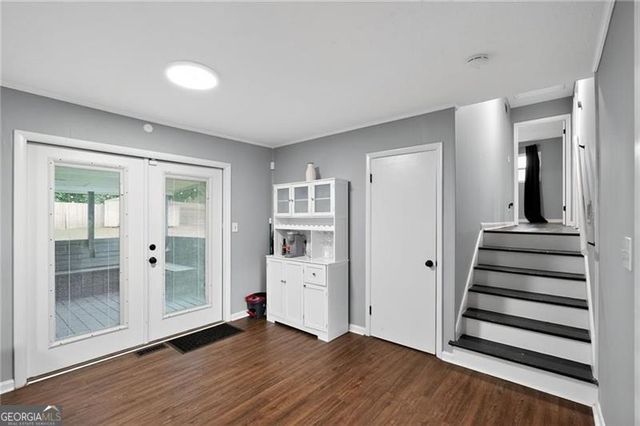 624 Village Lane Drive SW, Marietta, GA 30060