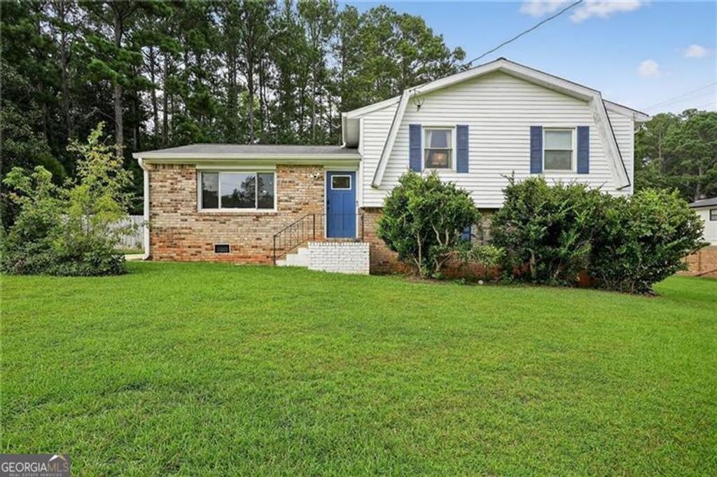 624 Village Lane Drive SW, Marietta, GA 30060