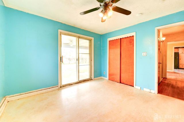 45 Viola Avenue, Leonardo, NJ 07737