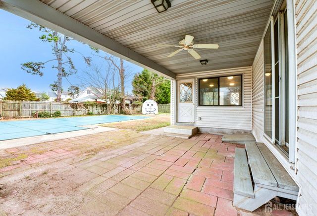 45 Viola Avenue, Leonardo, NJ 07737