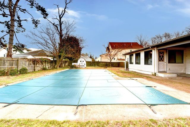 45 Viola Avenue, Leonardo, NJ 07737