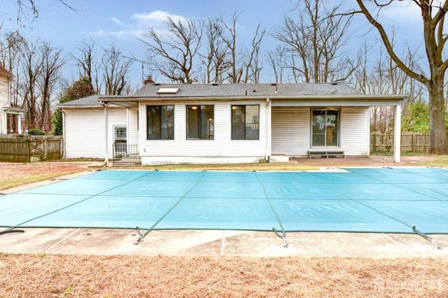 45 Viola Avenue, Leonardo, NJ 07737