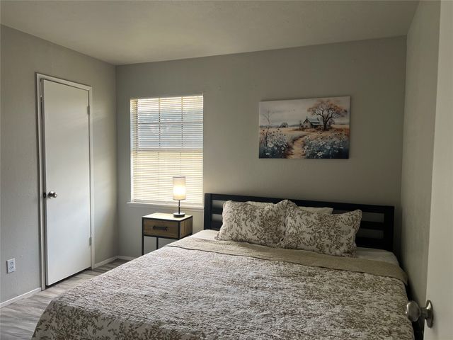 3732 Seven Gables Street, Fort Worth, TX 76133