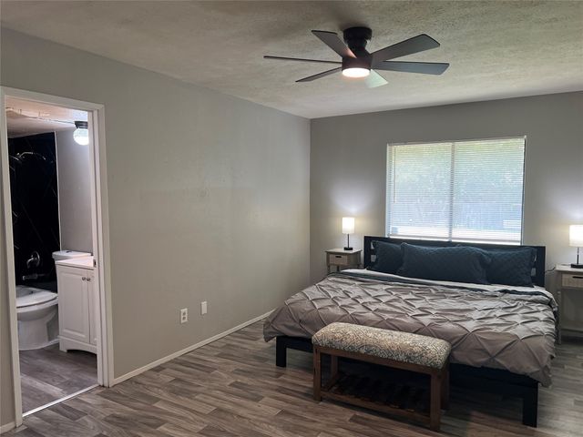 3732 Seven Gables Street, Fort Worth, TX 76133