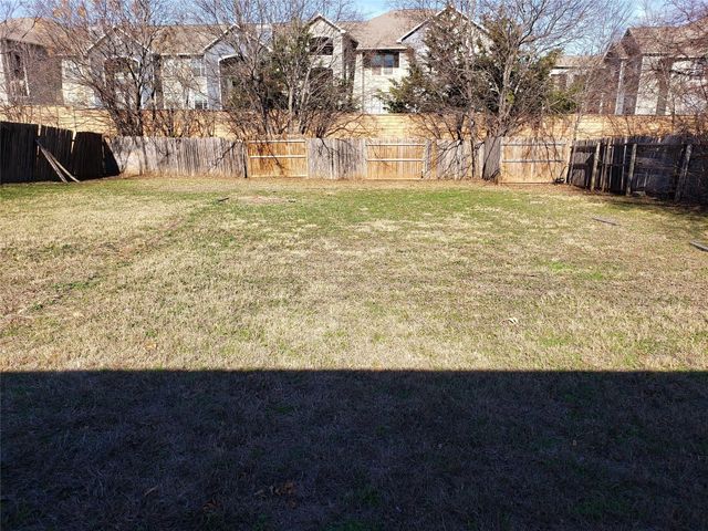 3732 Seven Gables Street, Fort Worth, TX 76133