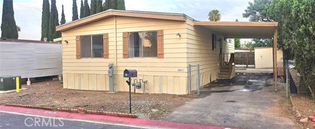 995 Pomona Road 33, Corona, CA 92882