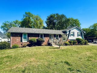105 Paxton Ct, Hendersonville, TN 37075