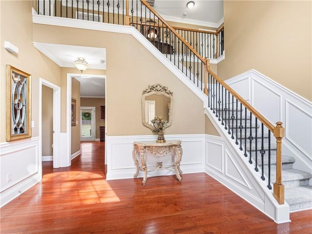 5727 Pleasant Woods Drive, Flowery Branch, GA 30542