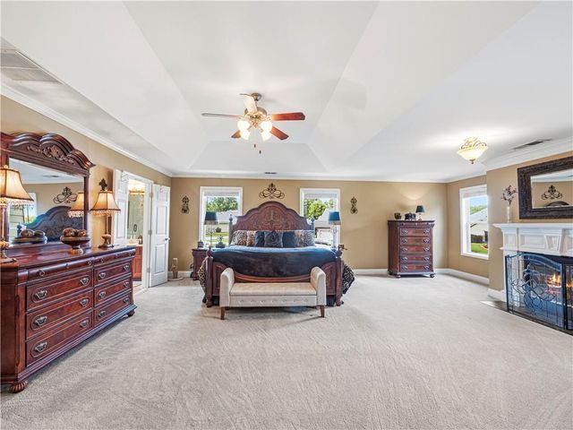 5727 Pleasant Woods Drive, Flowery Branch, GA 30542